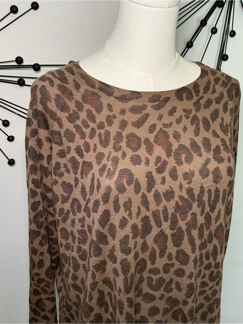 Zara Brown Leopard Print Lightweight Knit Sweater Size Large - Picture 2 of 4